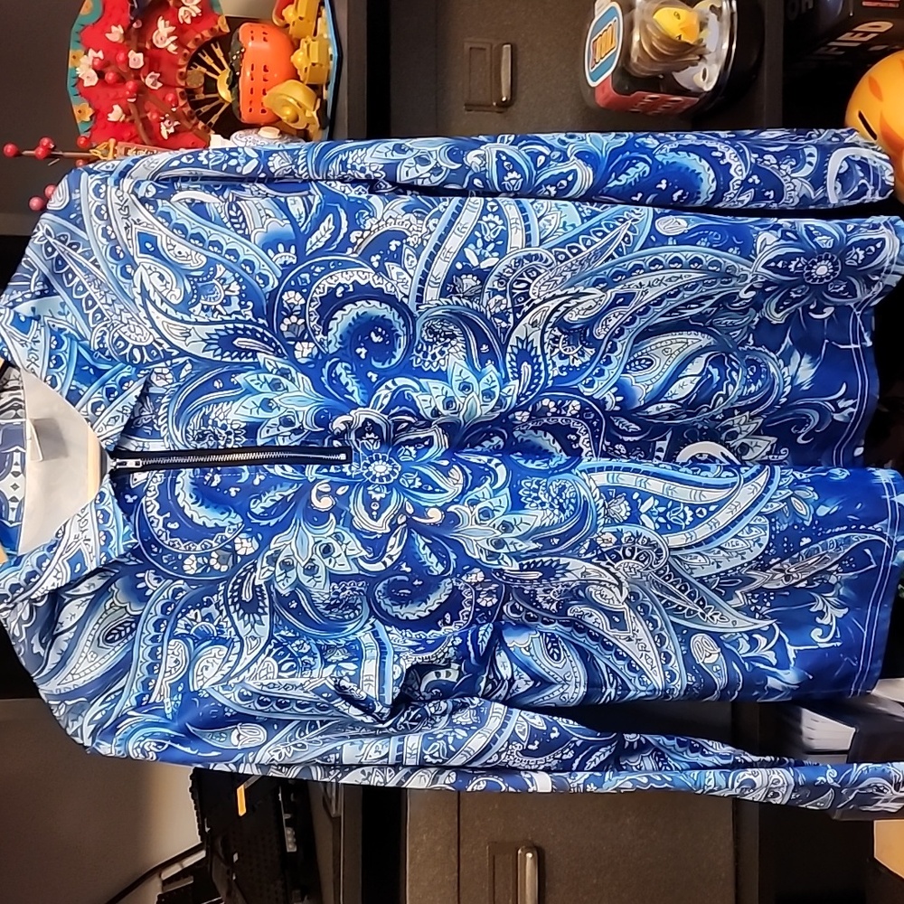 Vibrant Blue Paisley Quarter-Zip Pullover - Picture 3 of 5